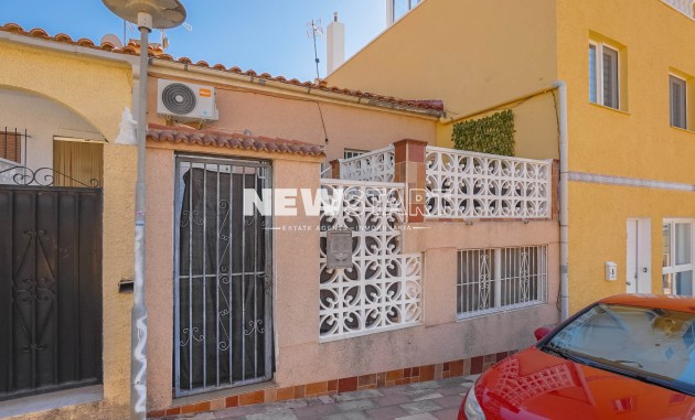 Adosado - Reventa - La Marina - Urb. La Marina