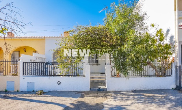 Adosado - Reventa - La Marina - Urb. La Marina