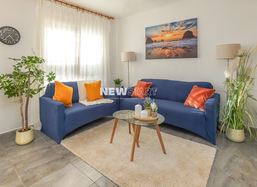 Återförsäljning - Duplex - La Marina - Urb. El Oasis