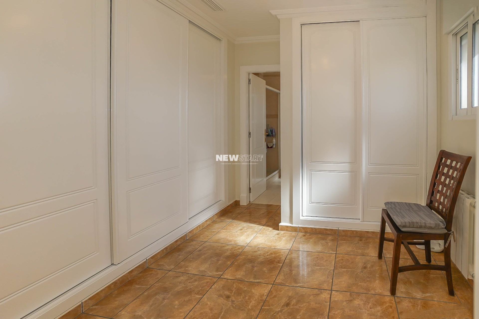 Återförsäljning - Fristående - La Marina - Urb. La Escuera