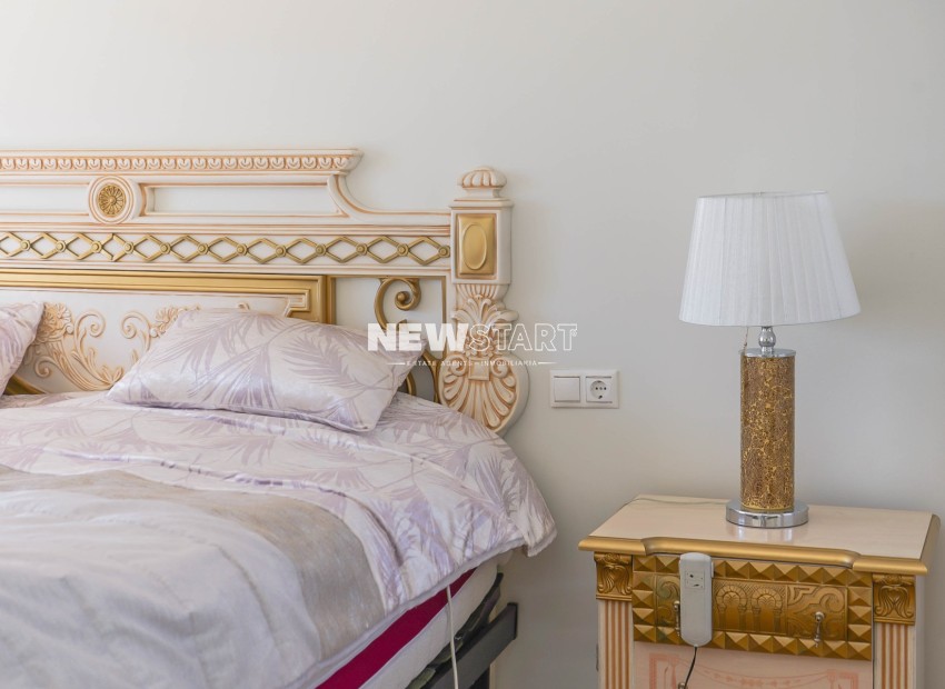 Återförsäljning - Fristående - La Marina - Urb. La Escuera