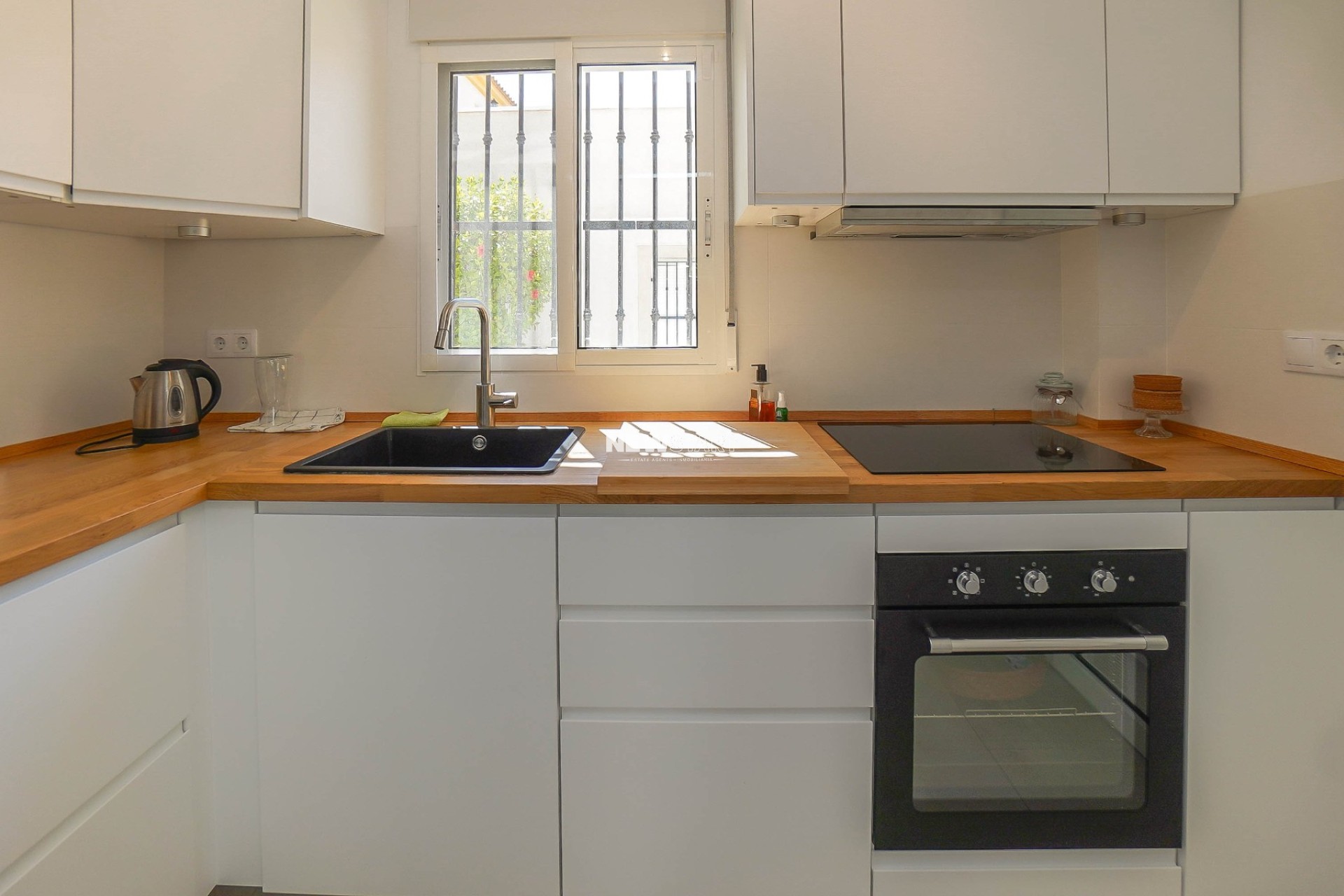 Återförsäljning - Fristående - La Marina - Urb. La Marina