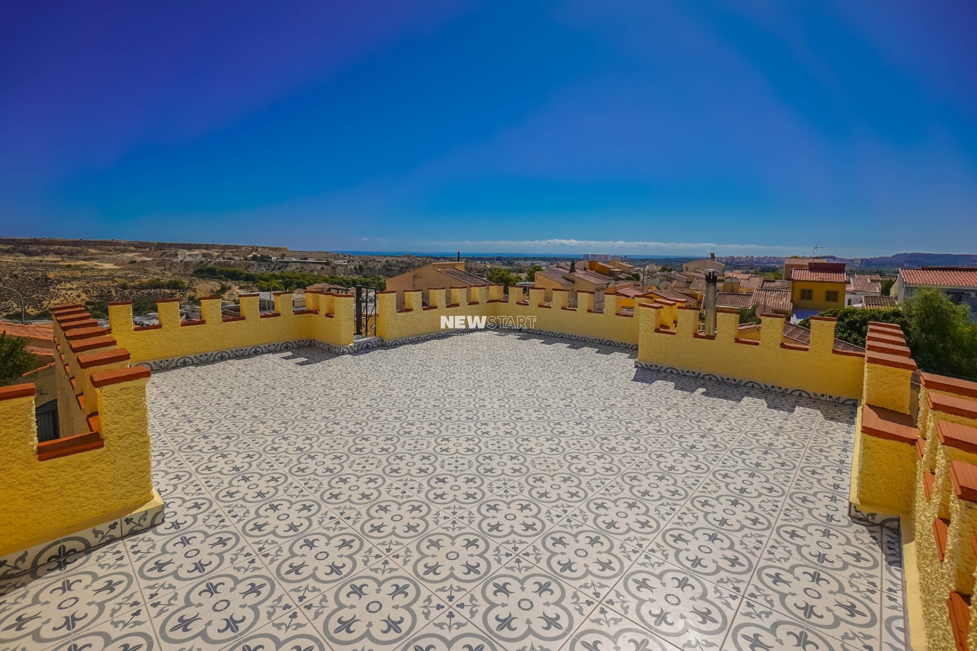 Återförsäljning - Fristående - La Marina - Urb. La Marina