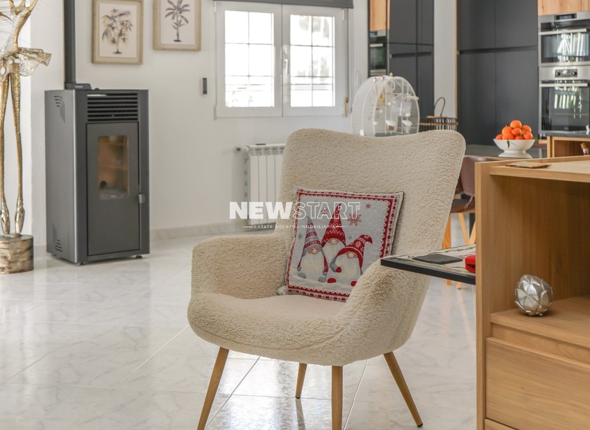 Återförsäljning - Fristående - La Marina - Urb. La Marina