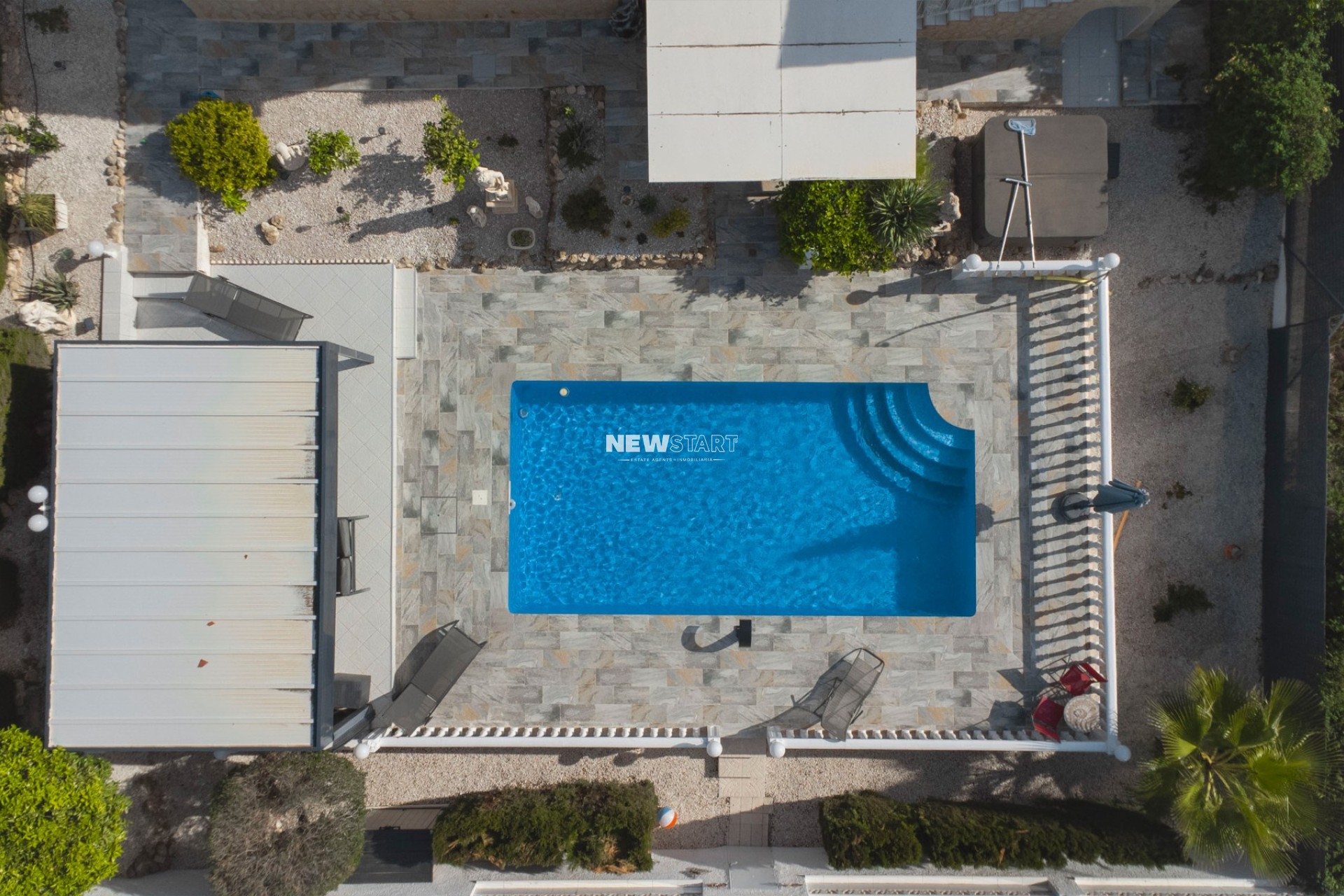 Återförsäljning - Fristående - La Marina - Urb. La Marina