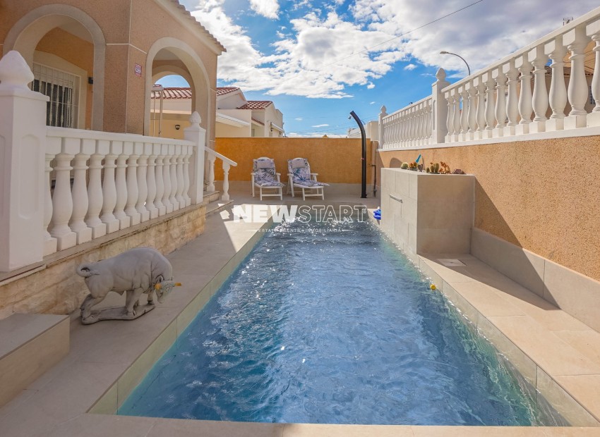 Återförsäljning - Fristående - La Marina - Urb. La Marina