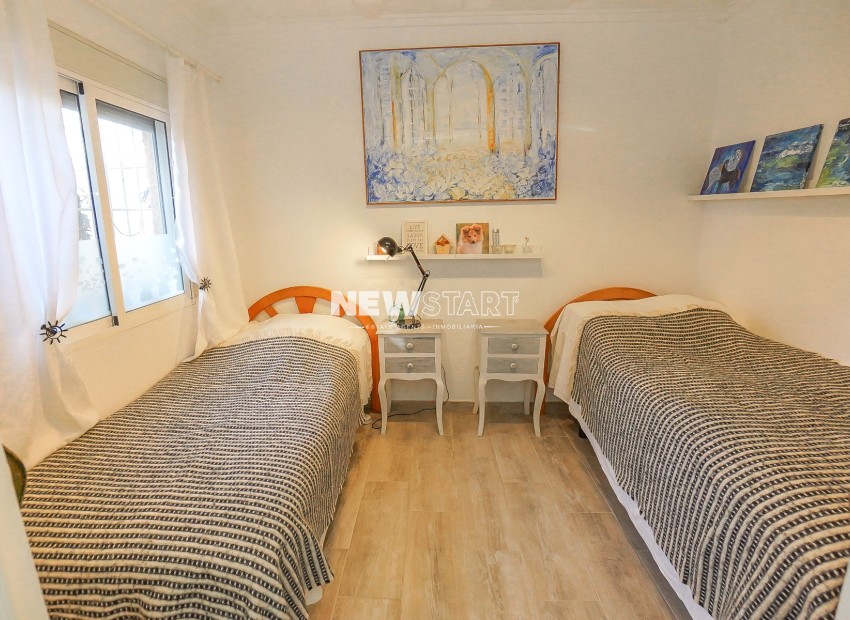 Återförsäljning - Fristående - La Marina - Urb. La Marina