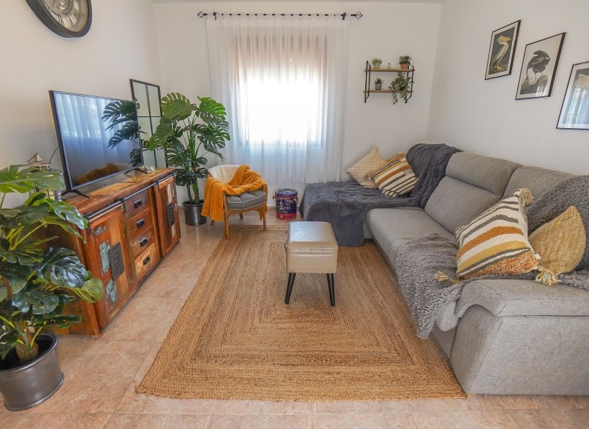 Återförsäljning - Fristående villa - La Marina - Urb. La Marina