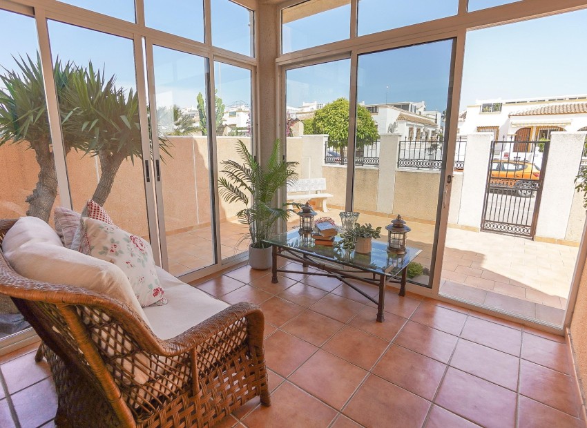 Återförsäljning - Fristående villa - La Marina - Urb. La Marina