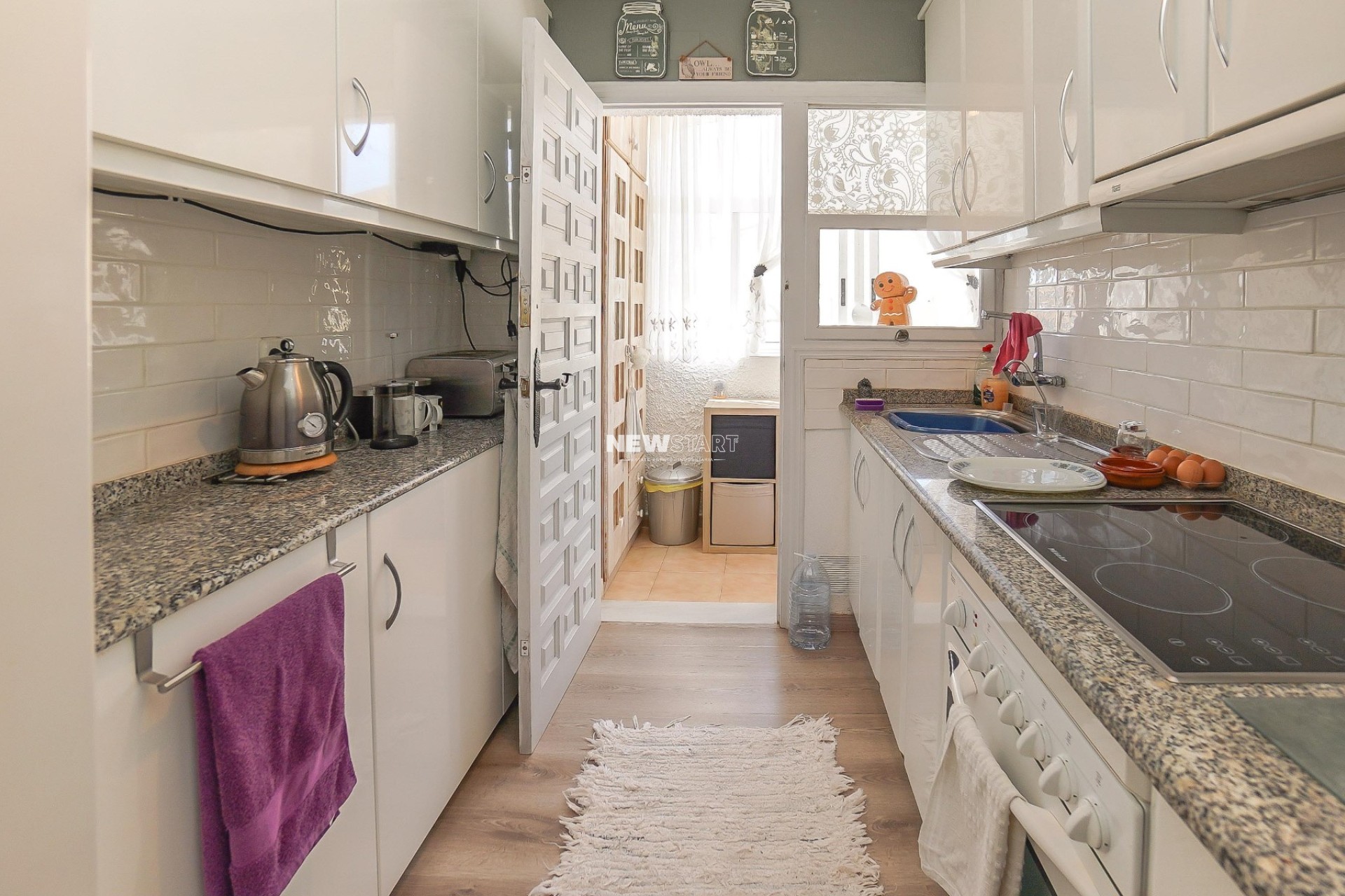 Återförsäljning -  - La Marina - Urb. La Marina