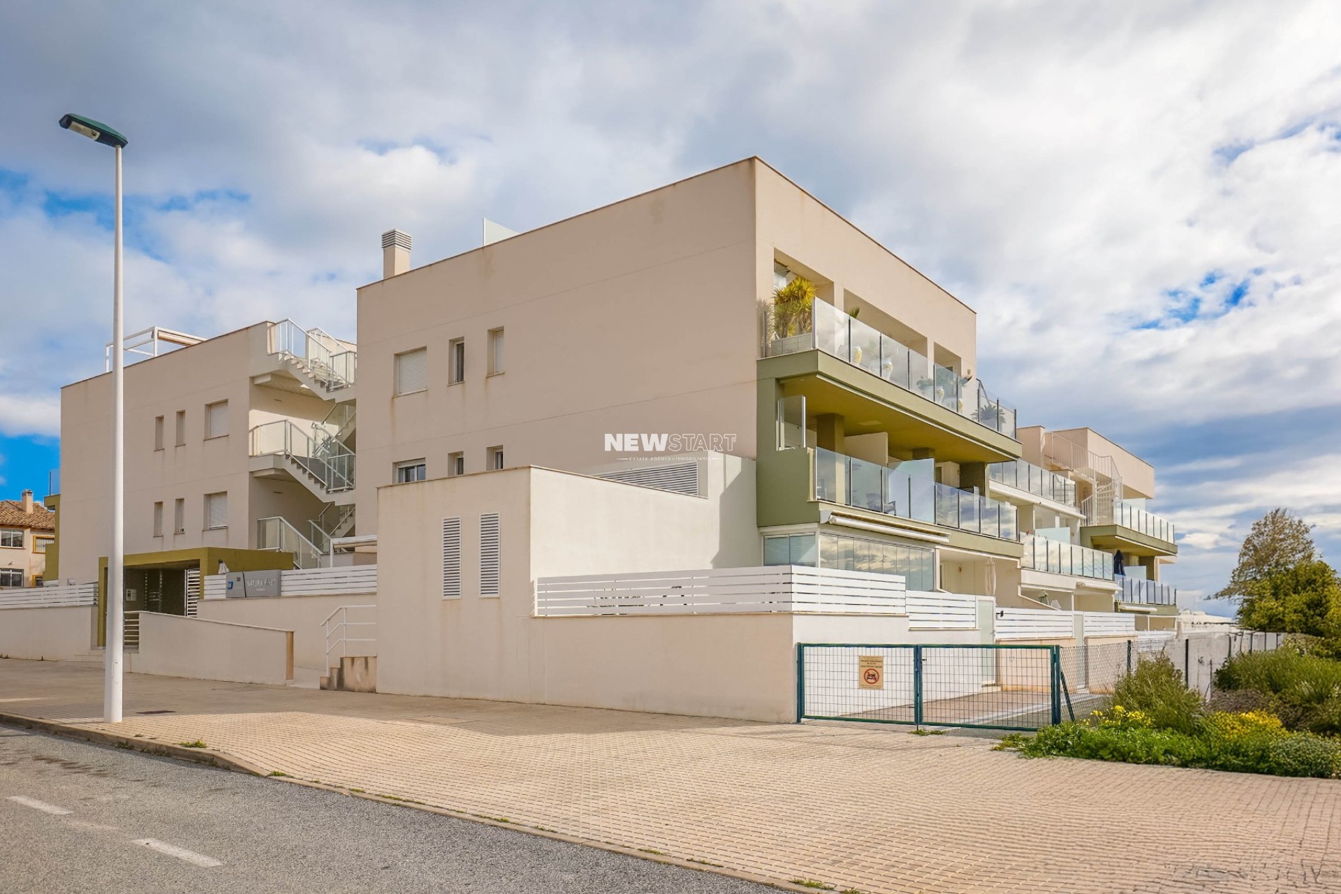 Återförsäljning - Lägenhet - La Marina - El Pinet