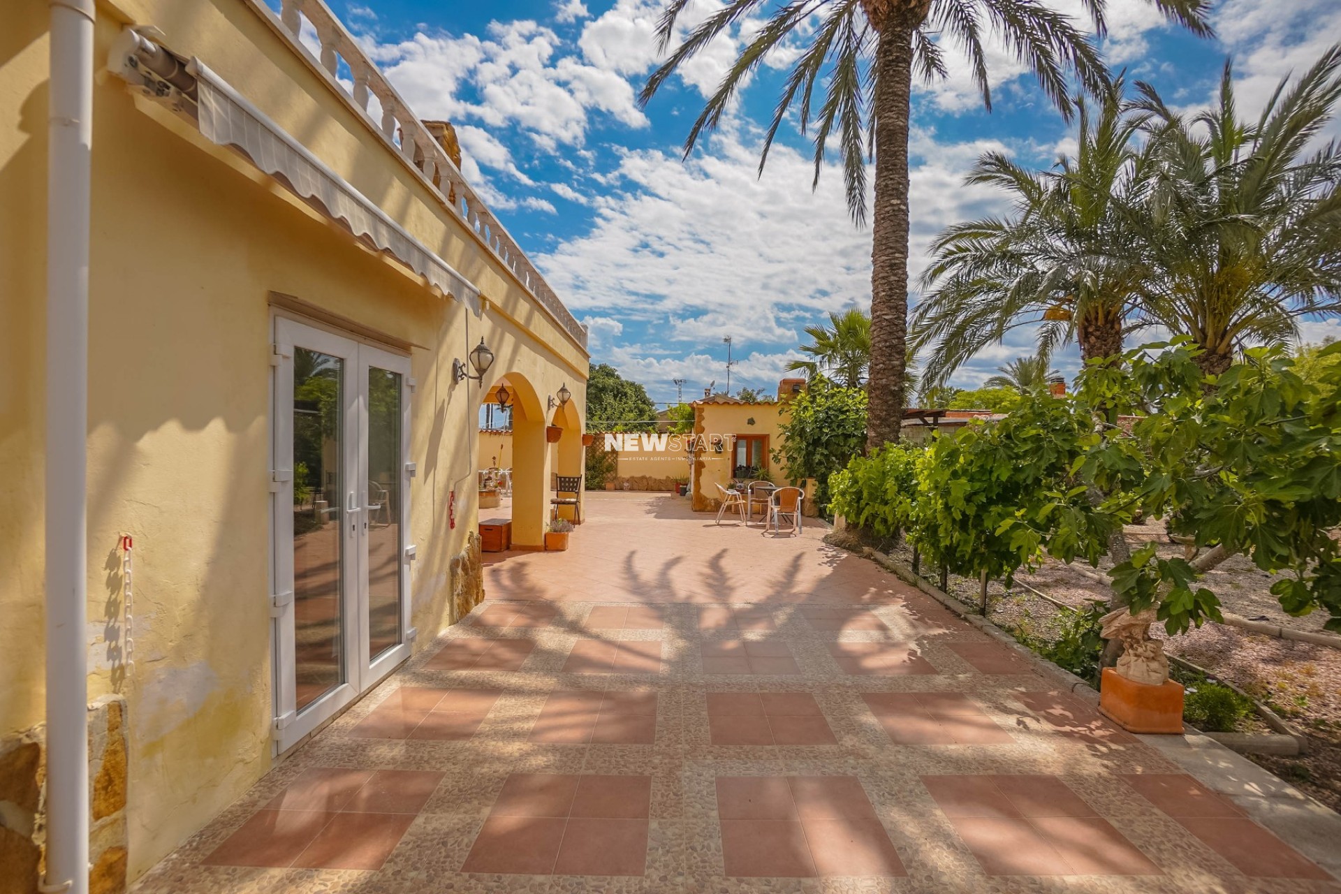 Återförsäljning - Lantligt hus - Gård - Elche - Daimes