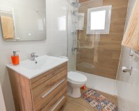 Återförsäljning - Oberoende villa - La Marina - Urb. La Marina