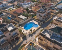 Återförsäljning - Parhus Quad - La Marina - Urb. El Oasis