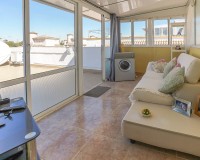 Återförsäljning - Quad - La Marina - Urb. La Marina