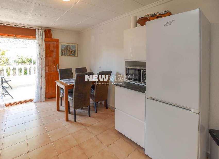 Återförsäljning - Slutterrass - La Marina - Urb. La Marina