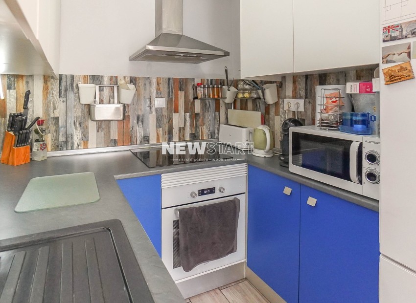 Återförsäljning - Terrasserad - La Marina - Urb. La Marina