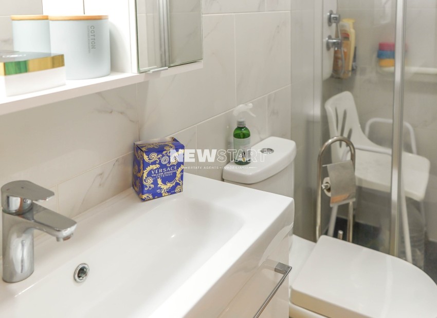 Återförsäljning - Terrasserad - La Marina - Urb. La Marina