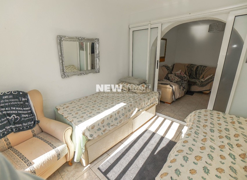 Återförsäljning - Terrasserad - La Marina - Urb. La Marina