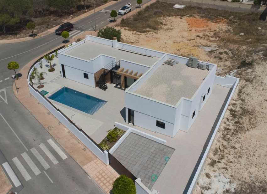 Återförsäljning - Villa - La Marina - Urb. La Marina
