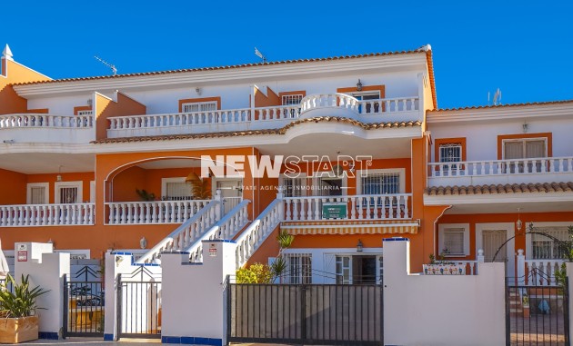 Casa adosada - Reventa - Ciudad Quesada - NS1736