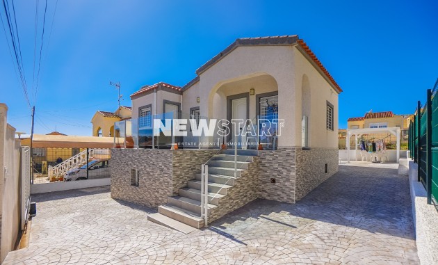 Detached - Resale - La Marina - NS1643