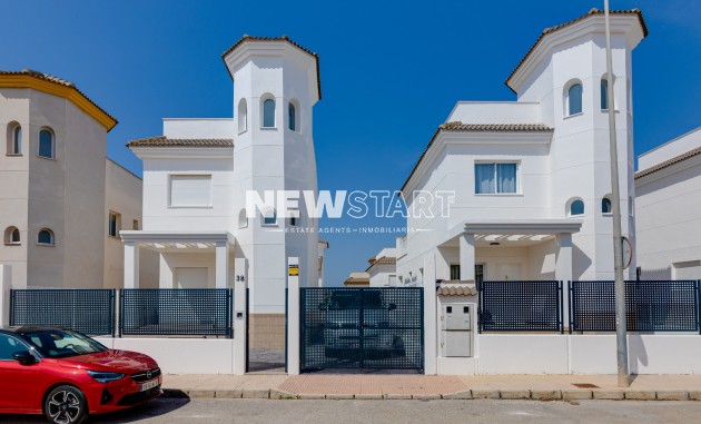 Detached - Resale - La Marina - Urb. La Marina