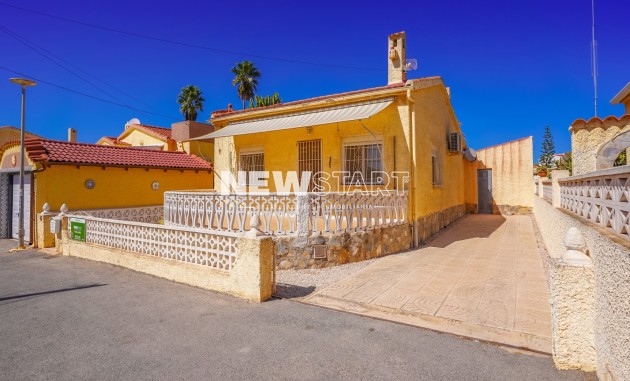 Detached - Resale - La Marina - Urb. La Marina