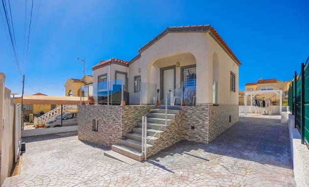 Detached - Resale - La Marina - Urb. La Marina