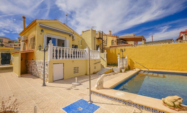 Freistehende Villa - Wiederverkauf - La Marina - Urb. La Marina
