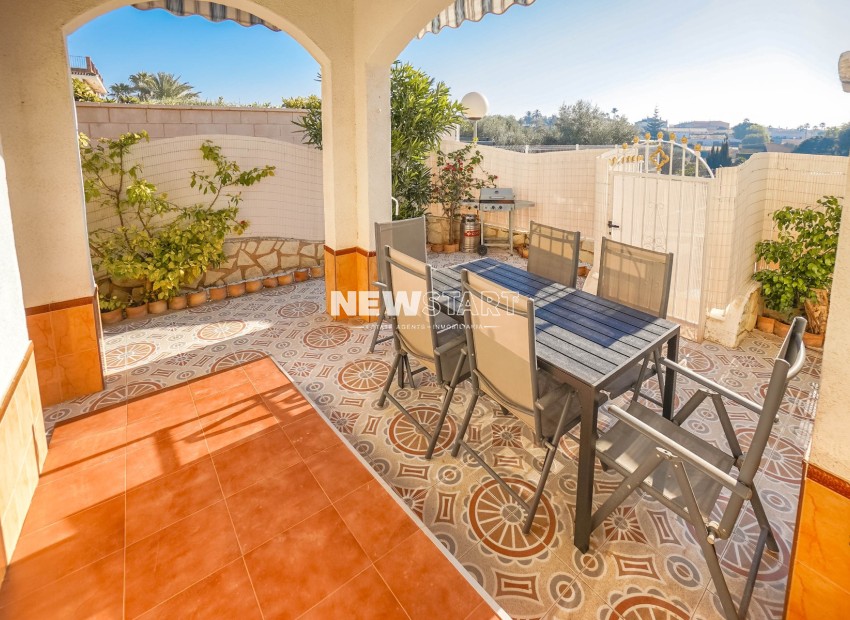 Herverkoop - Duplex - La Marina - Urb. El Oasis