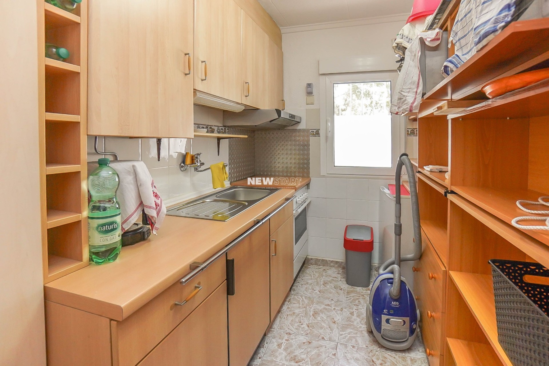 Herverkoop - Hoekwoning - La Marina - Urb. La Marina