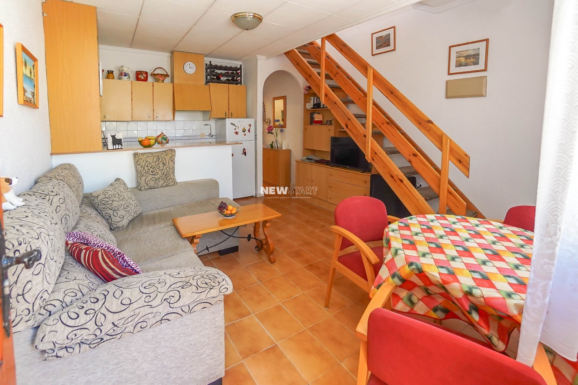 Herverkoop - Hoekwoning - La Marina - Urb. La Marina