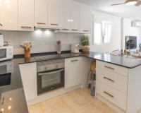Herverkoop - Hoekwoning - La Marina - Urb. La Marina