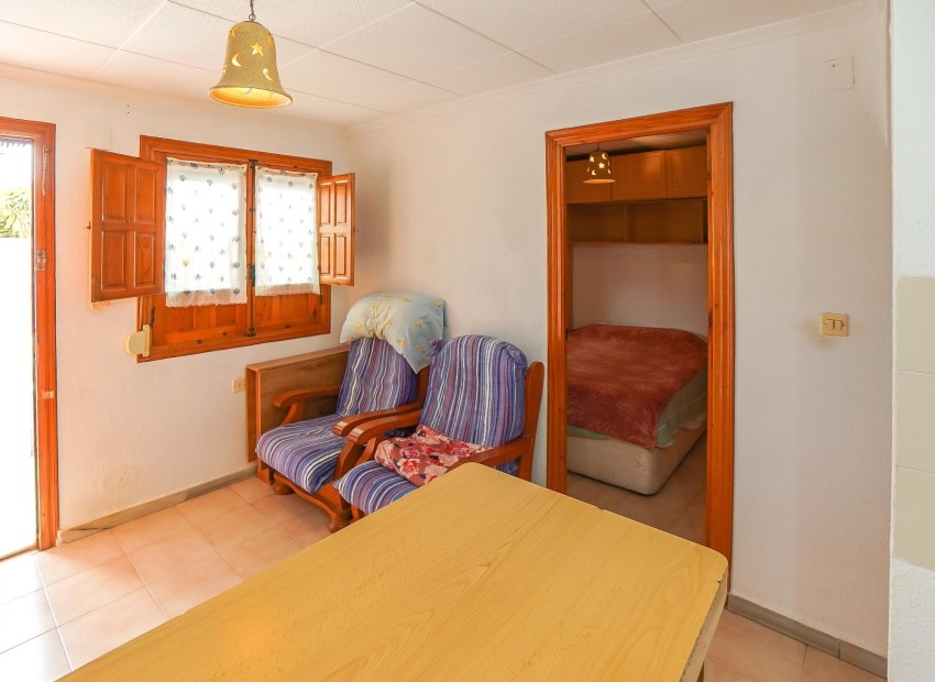 Herverkoop - Hoekwoning - La Marina - Urb. La Marina