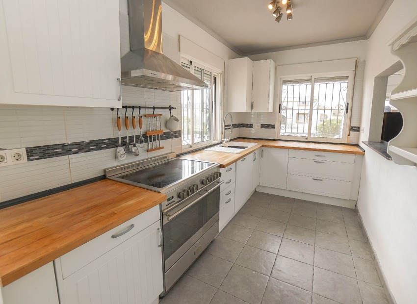 Herverkoop - Julia - quadwoning - La Marina - Urb. La Marina