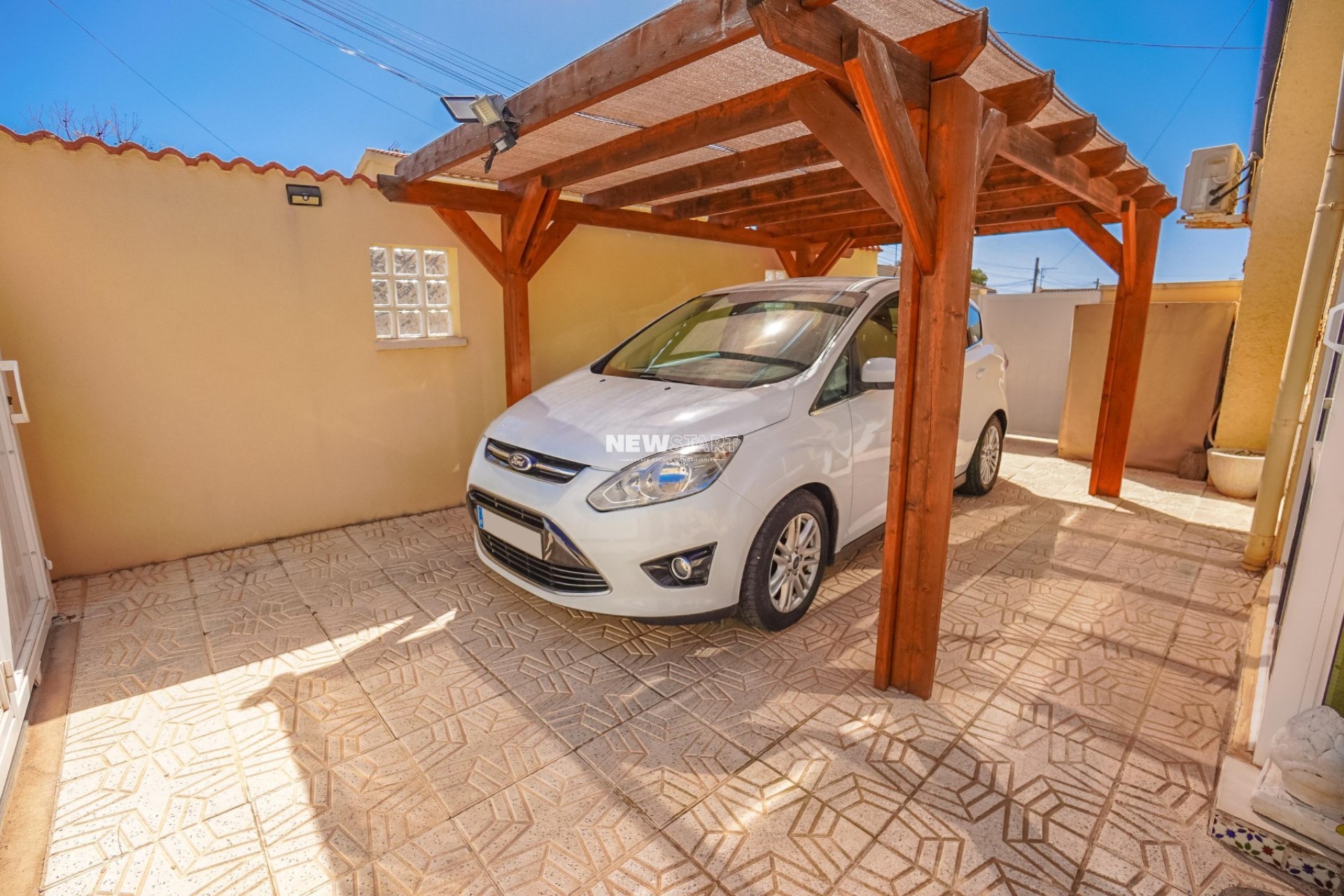 Herverkoop -  - La Marina - Urb. La Marina