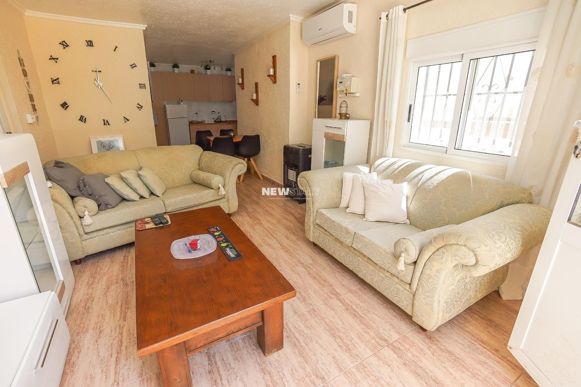 Herverkoop -  - La Marina - Urb. La Marina