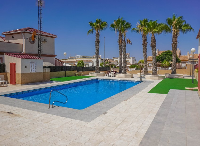 Herverkoop - Quadrant - La Marina - Urb. La Marina