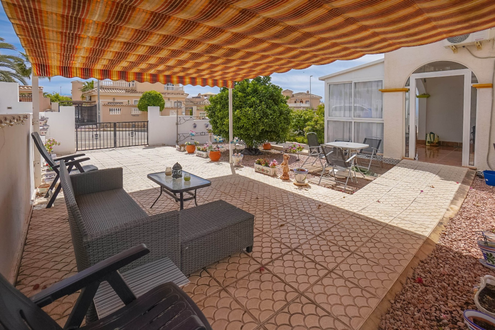 Herverkoop - Quadrant - La Marina - Urb. La Marina