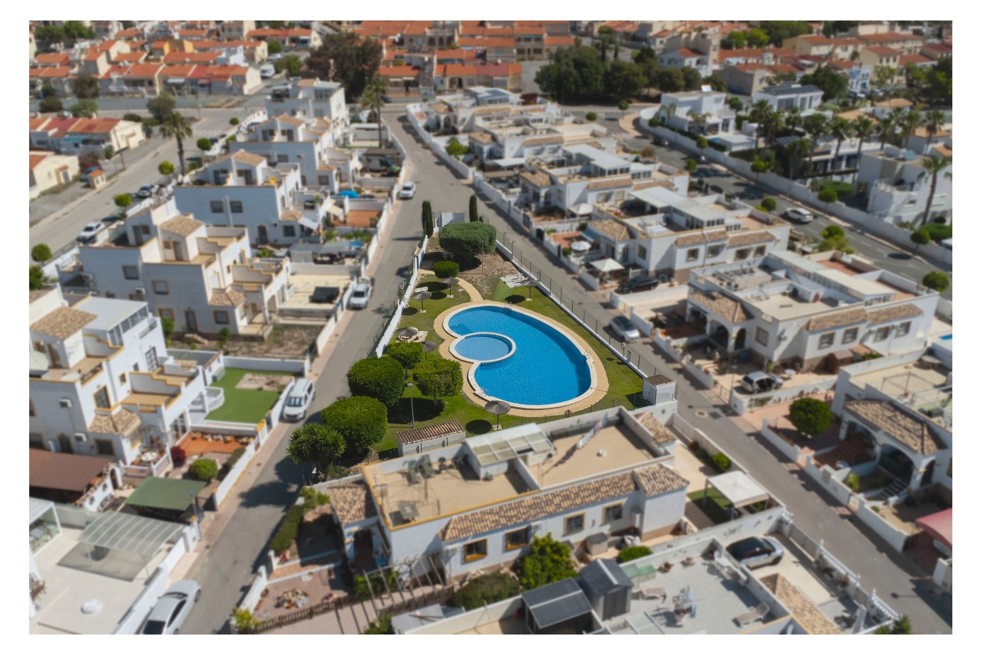 Herverkoop - Quadrant - La Marina - Urb. La Marina