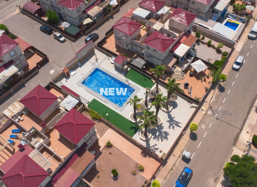 Herverkoop - Quadwoning - La Marina - Urb. La Marina