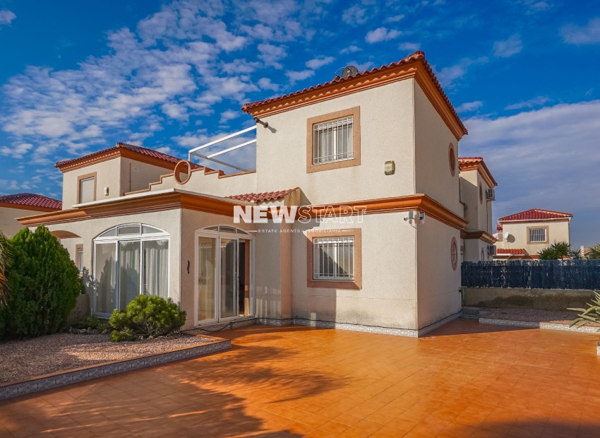 Herverkoop - Quadwoning - La Marina - Urb. La Marina