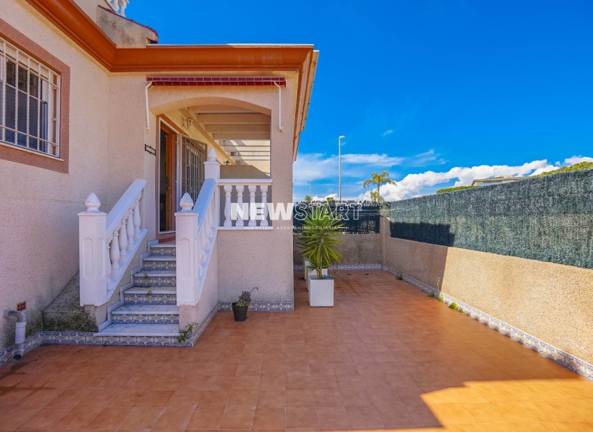 Herverkoop - Quadwoning - La Marina - Urb. La Marina