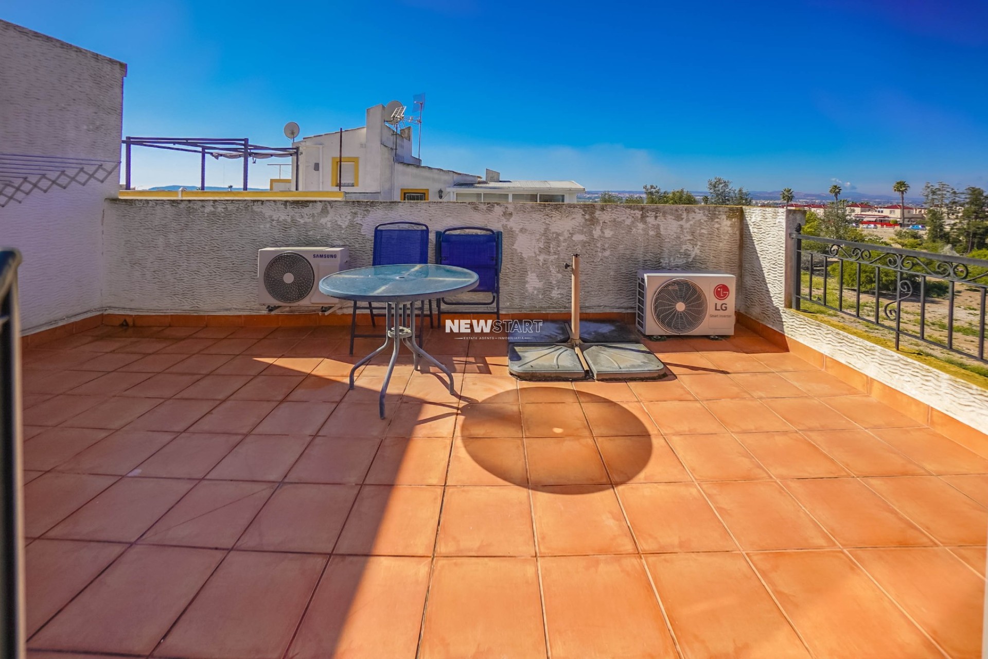 Herverkoop - Quadwoning - La Marina - Urb. La Marina