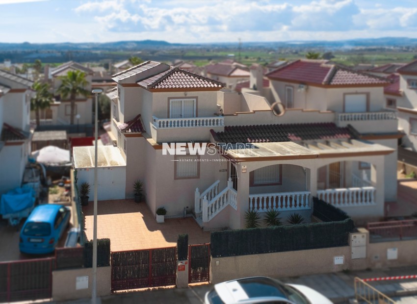 Herverkoop - Quadwoning - La Marina - Urb. La Marina