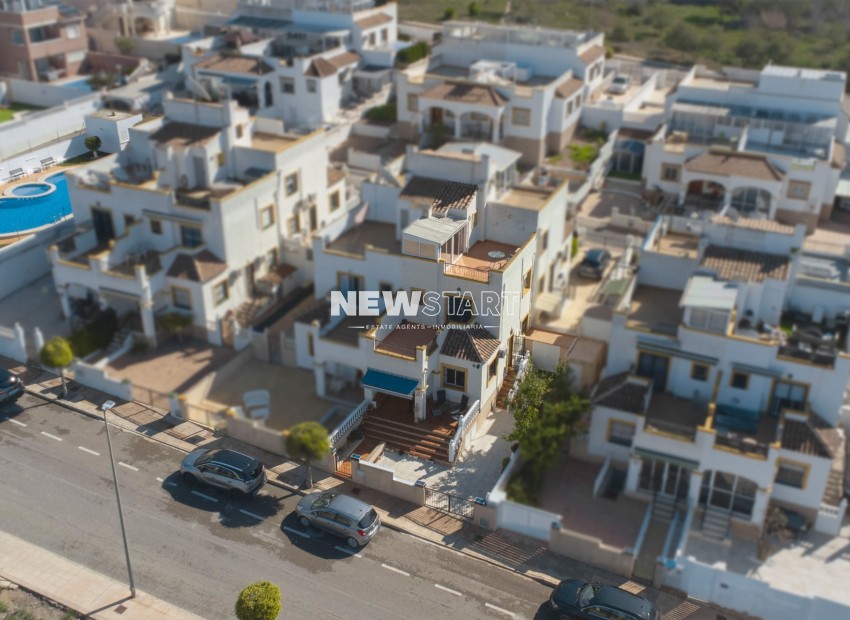 Herverkoop - Quadwoning - La Marina - Urb. La Marina