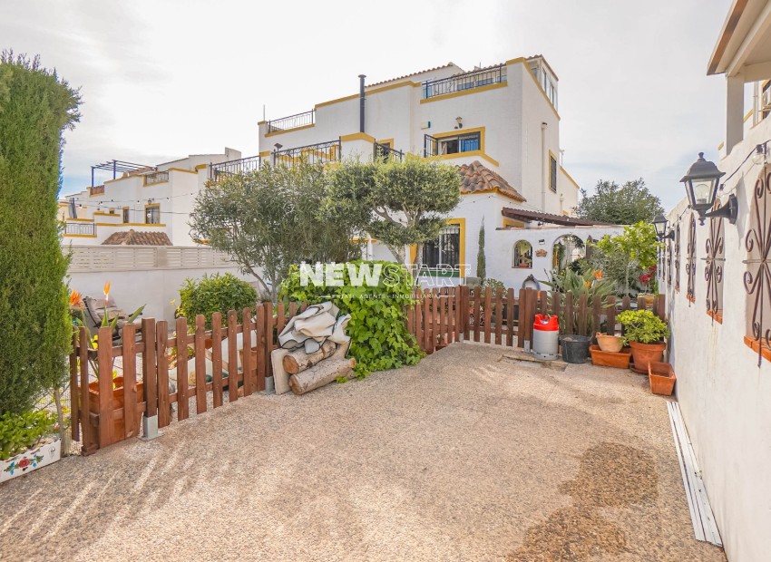 Herverkoop - Quadwoning - La Marina - Urb. La Marina