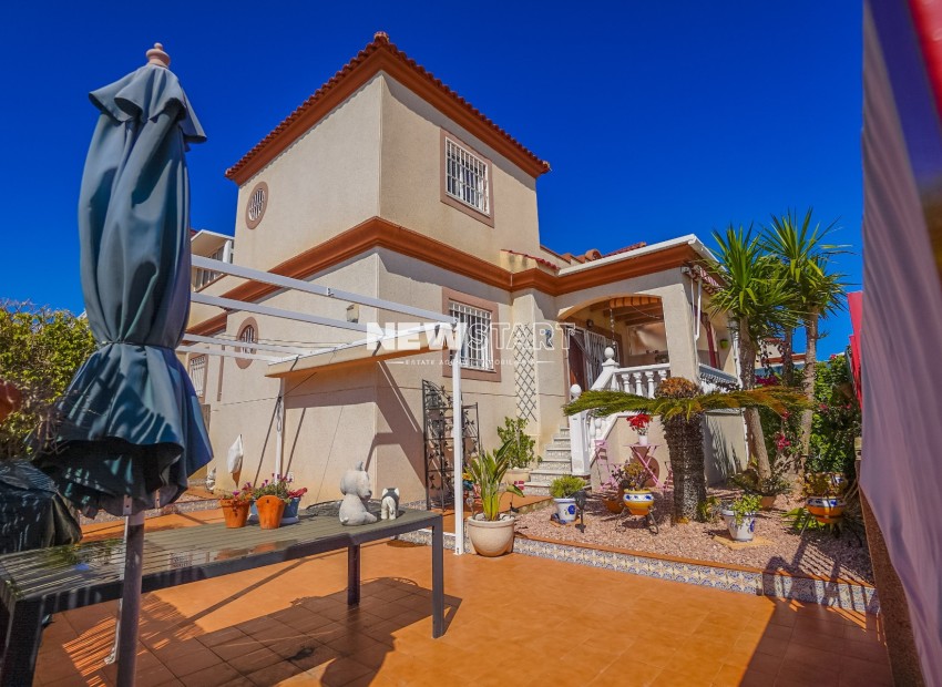 Herverkoop - Quadwoning - La Marina - Urb. La Marina