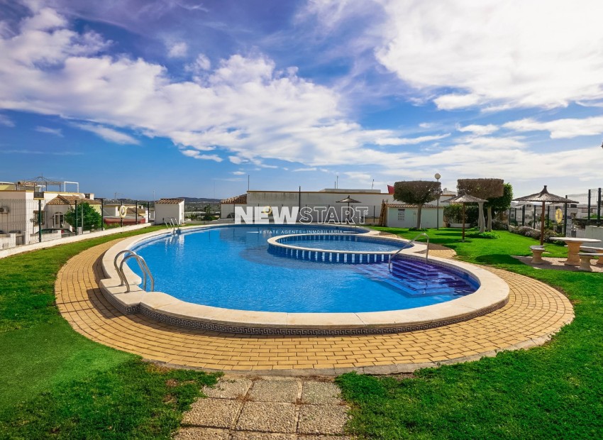 Herverkoop - Quadwoning - La Marina - Urb. La Marina